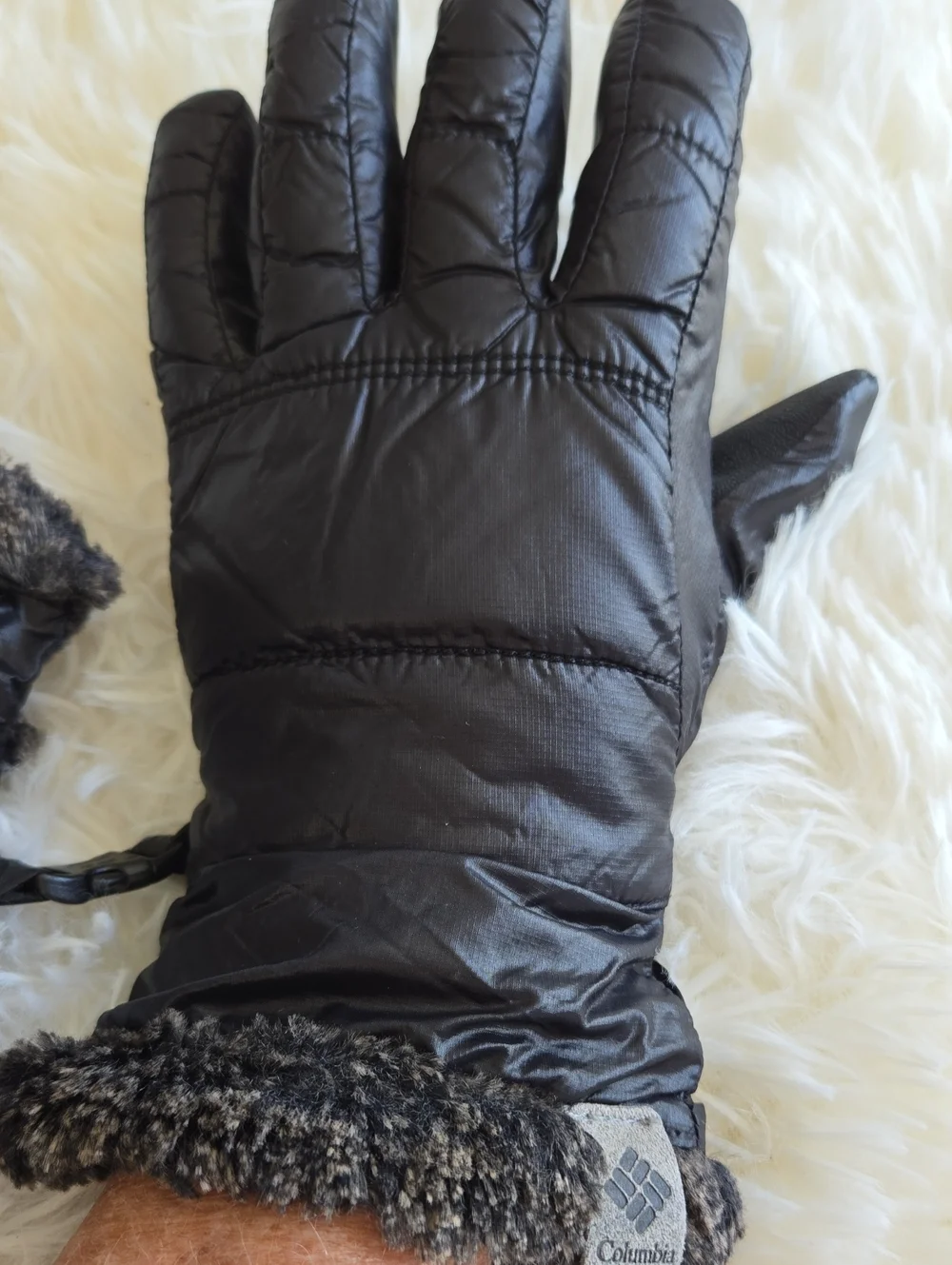 Columbia Quilted Black Gloves Womens Small